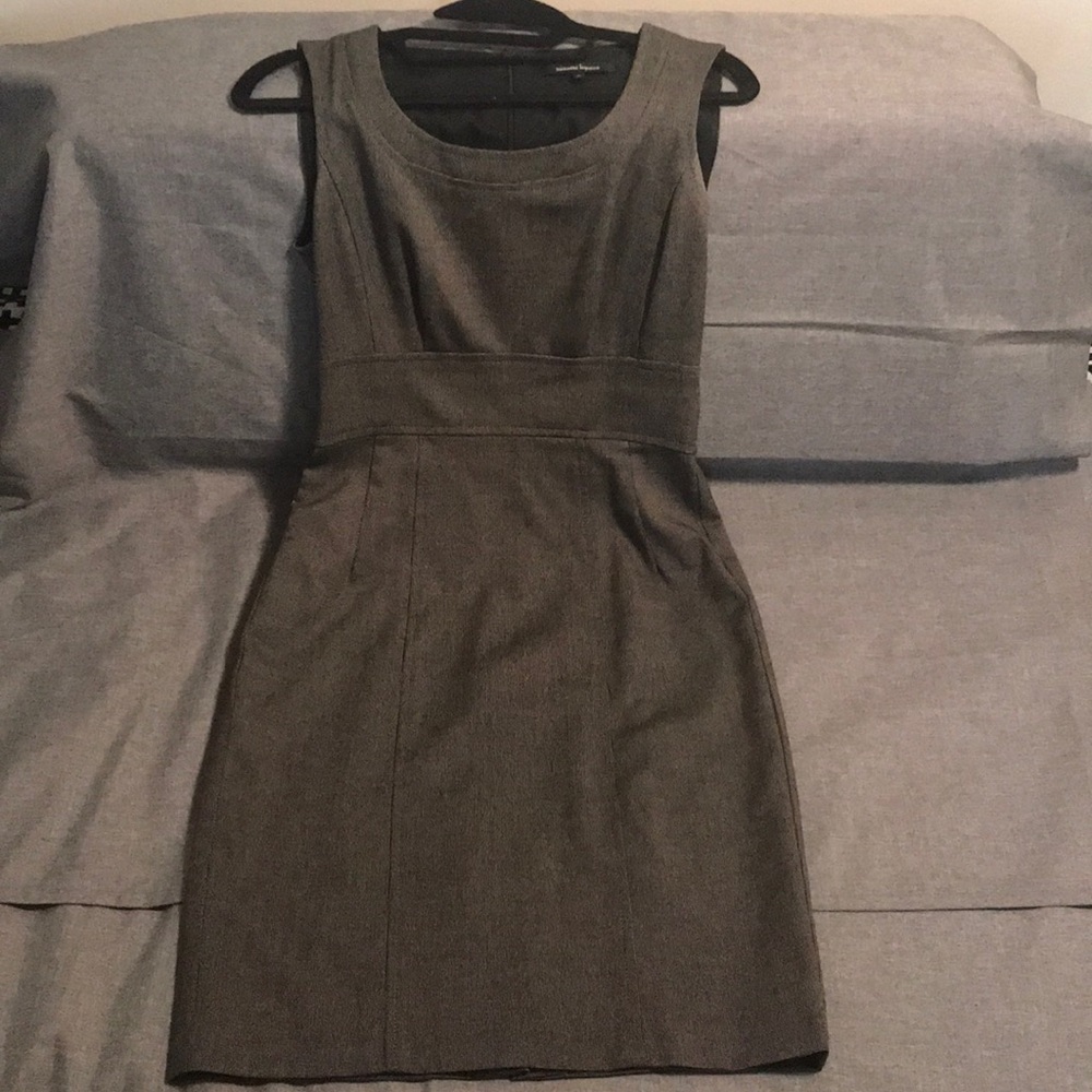 Nanette Lepore size 0 sleeveless sheath dress